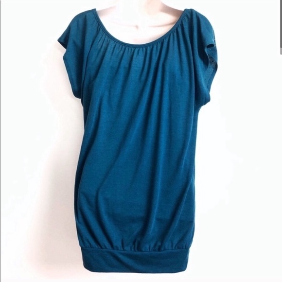 GAP scoop neck embellished cap sleeve blou… - Picture 2 of 8